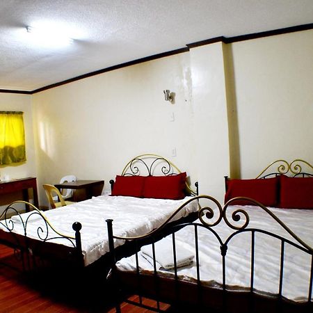 Hotel Rufina's Leisure Center à Tagum Extérieur photo