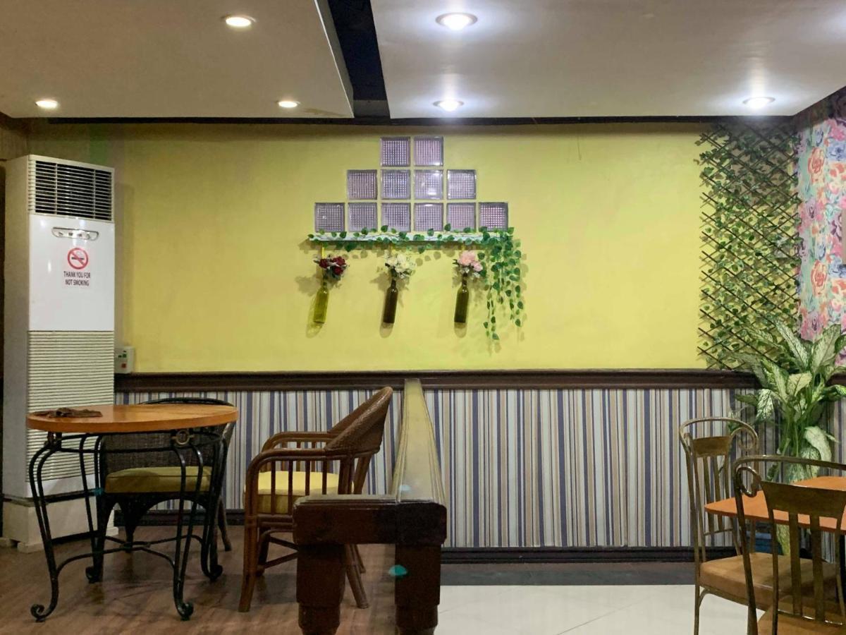 Hotel Rufina's Leisure Center à Tagum Extérieur photo