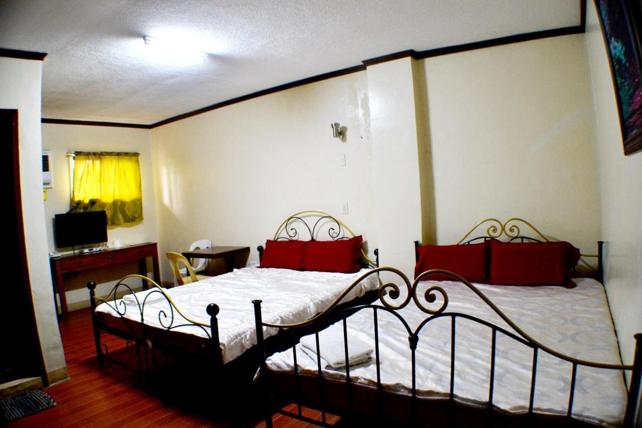 Hotel Rufina's Leisure Center à Tagum Extérieur photo