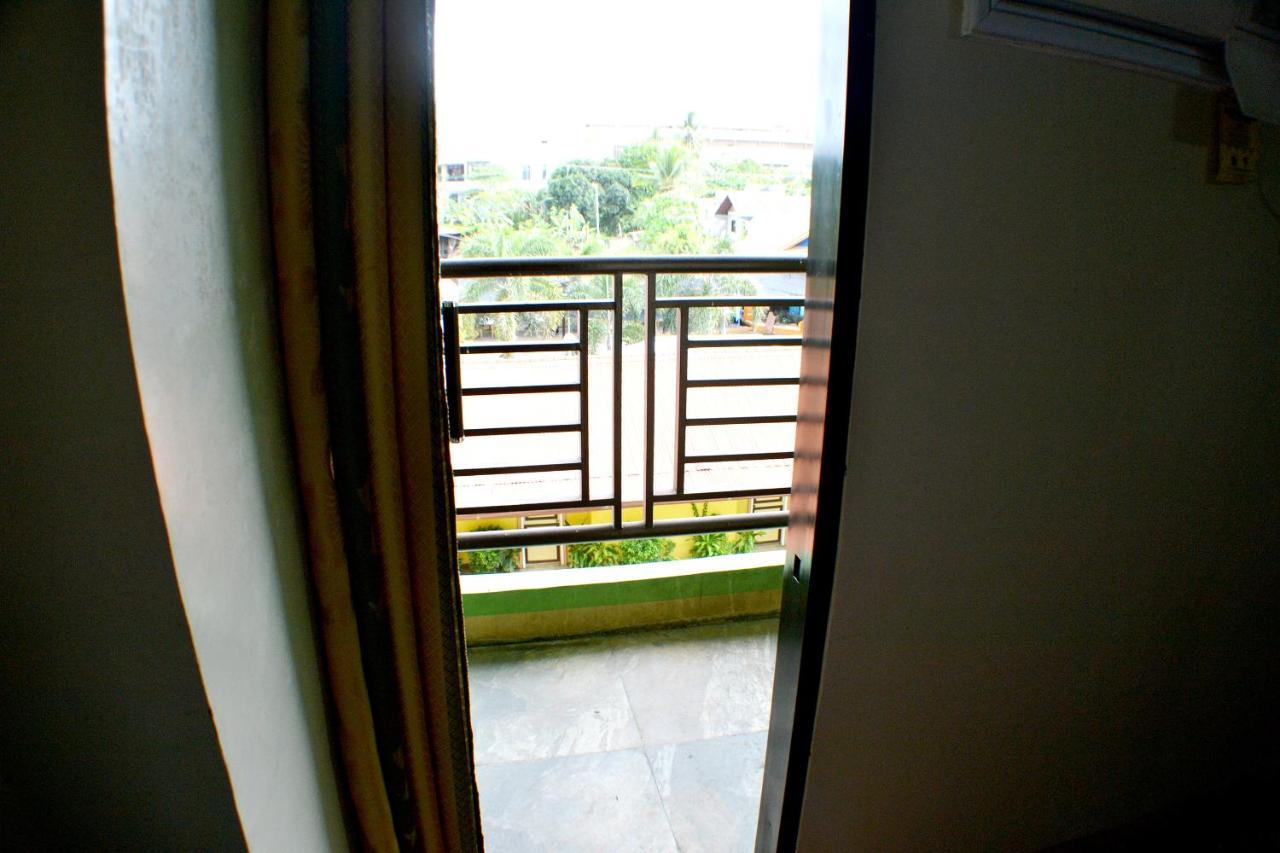 Hotel Rufina's Leisure Center à Tagum Extérieur photo