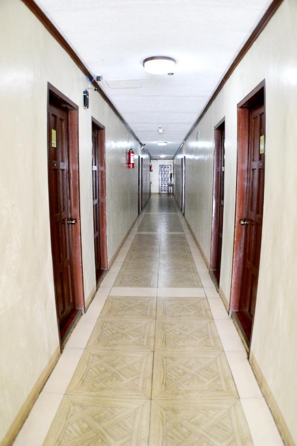 Hotel Rufina's Leisure Center à Tagum Extérieur photo