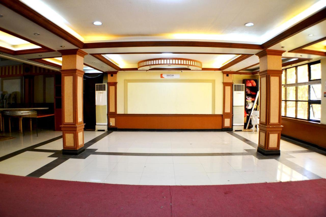 Hotel Rufina's Leisure Center à Tagum Extérieur photo