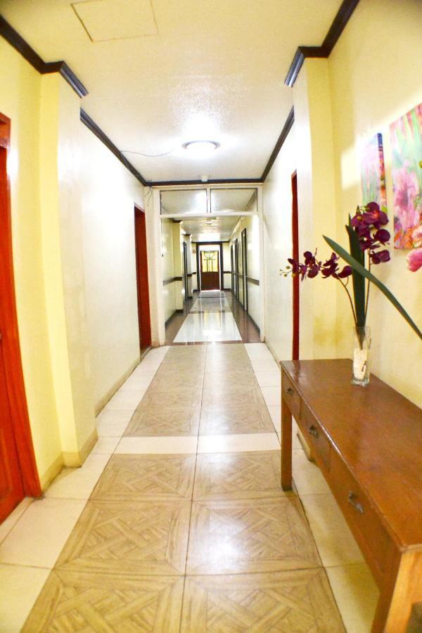 Hotel Rufina's Leisure Center à Tagum Extérieur photo