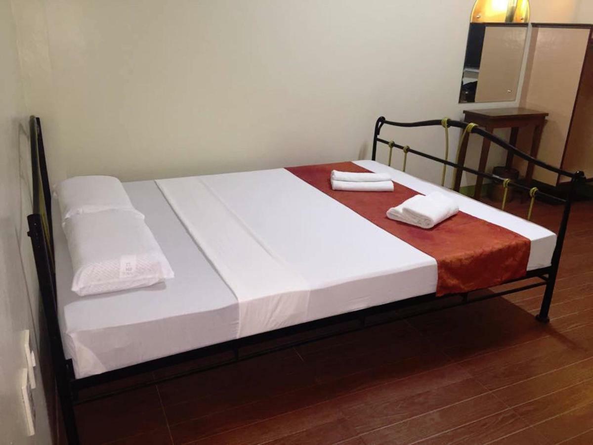Hotel Rufina's Leisure Center à Tagum Extérieur photo