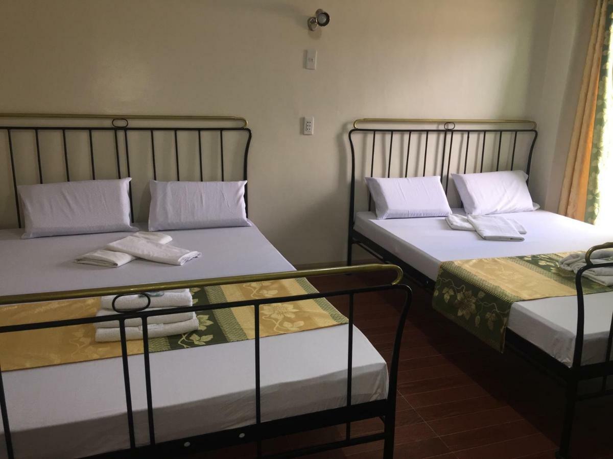 Hotel Rufina's Leisure Center à Tagum Extérieur photo